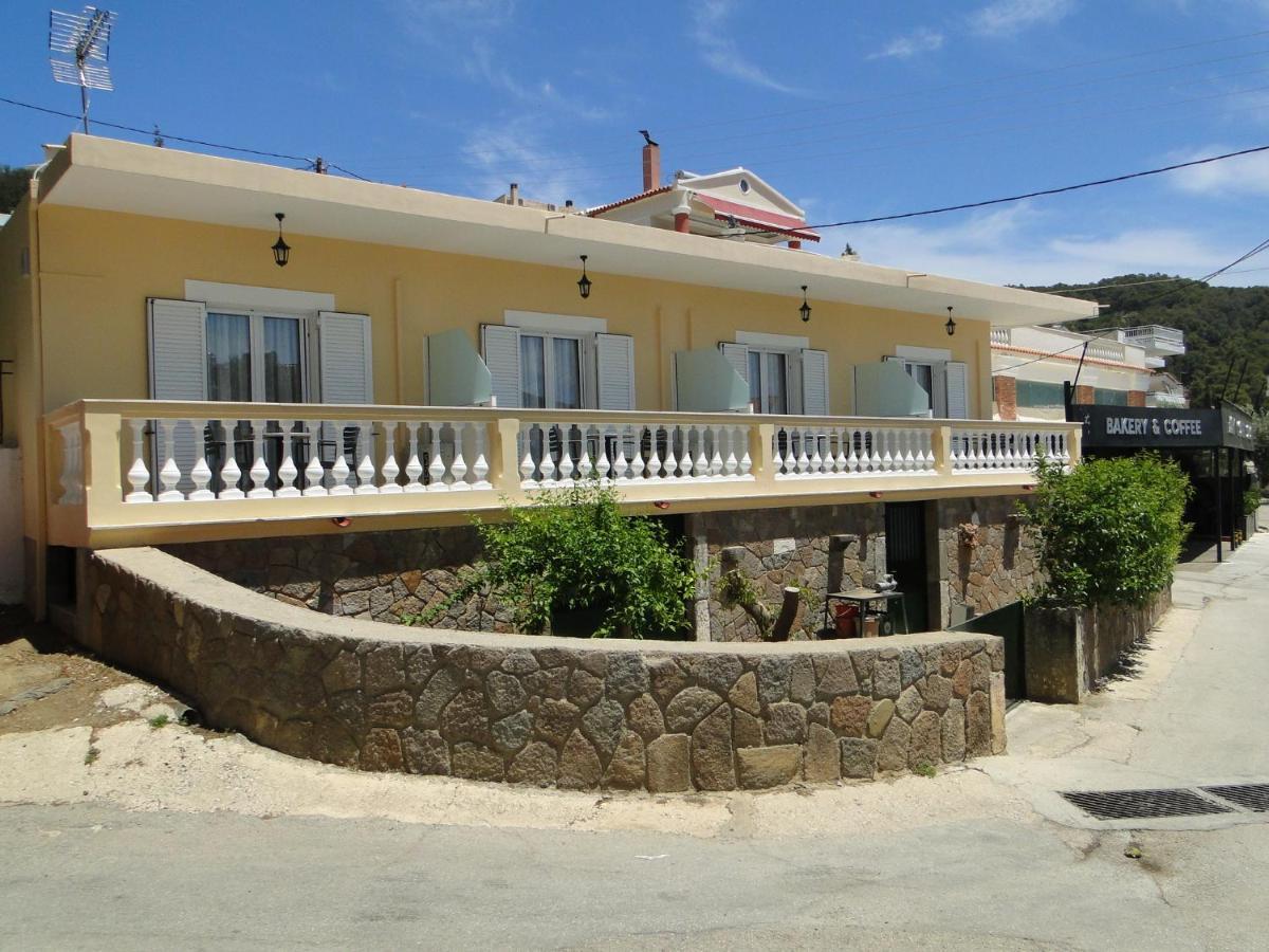 Chrysanthe'S Apartments No2 Poros Town Exteriér fotografie